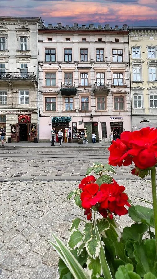 Apartments Rynok Square 12 Lviv 0*,